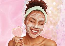 🌸 Daily Skincare Tips at Home: Glow Naturally Every Day